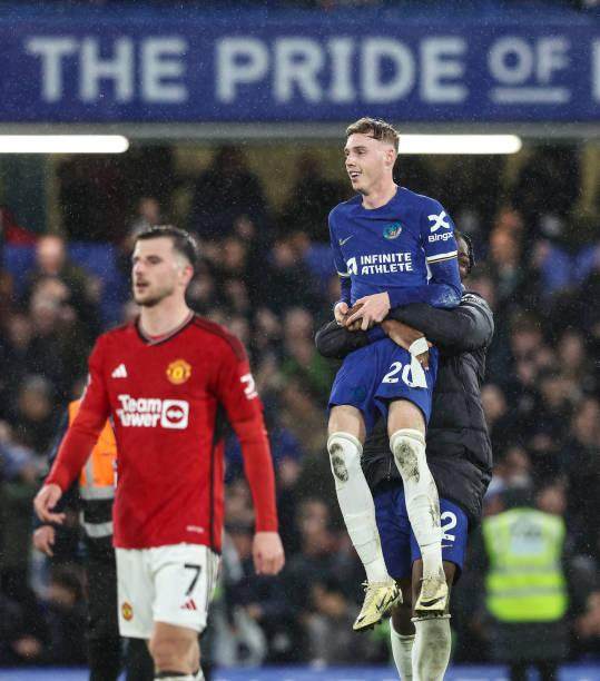 1712276939447074239.jpg 2139047627-612x612.jpg