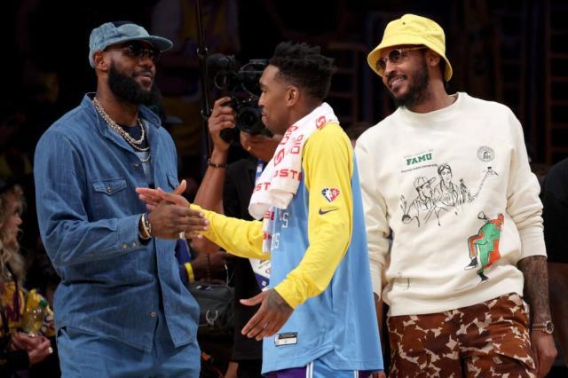 开云体育官网-詹姆斯的赛季提前结束，但他跟湖人的故事远未结束